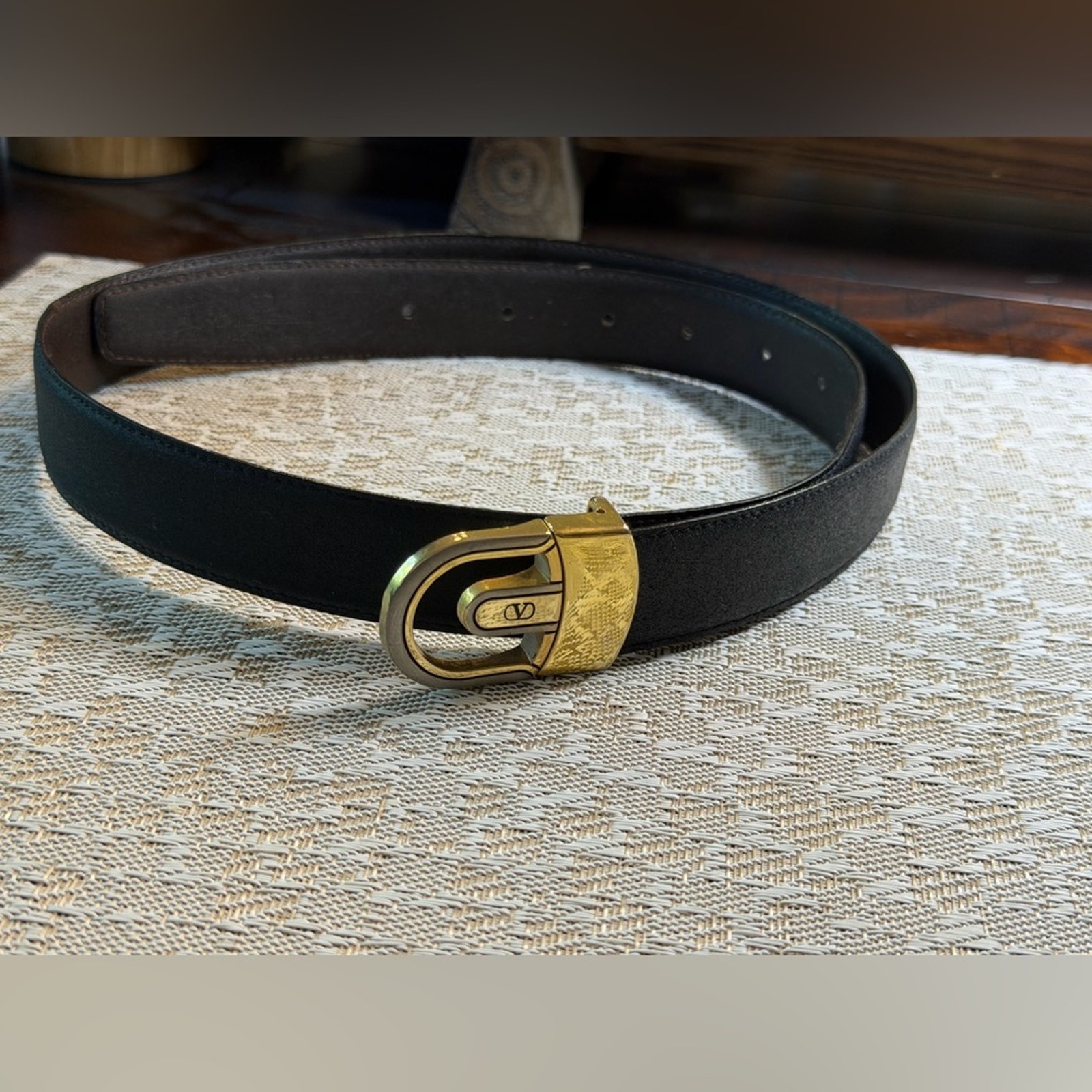 Vintage Valentino Garavani Black Belt With Gold Clasp Sz 36/90